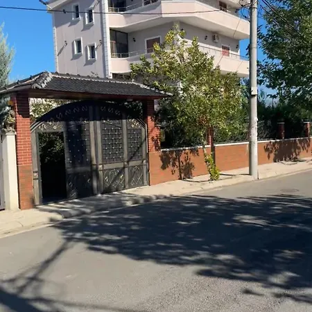 Luxury 007 Ξενοδοχείο Mezez